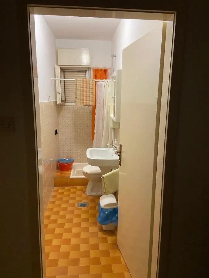 Guest house Rooms Juran Sukosan