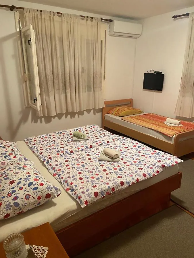 Rooms Juran Sukosan 0*,